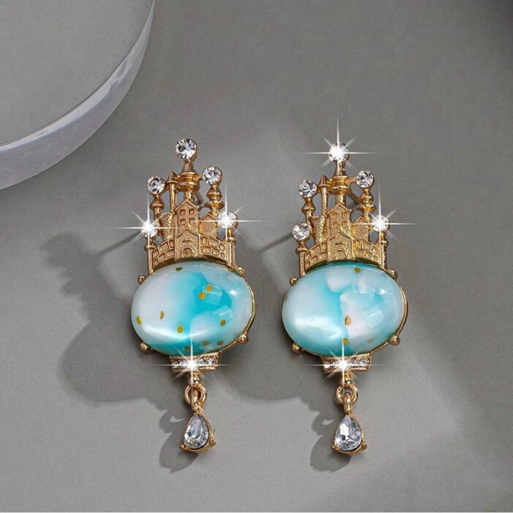 “Auroras Castle” Sleeping Beauty Disney Princess Magic Blue Globe Glitter Dangle - Picture 13 of 16